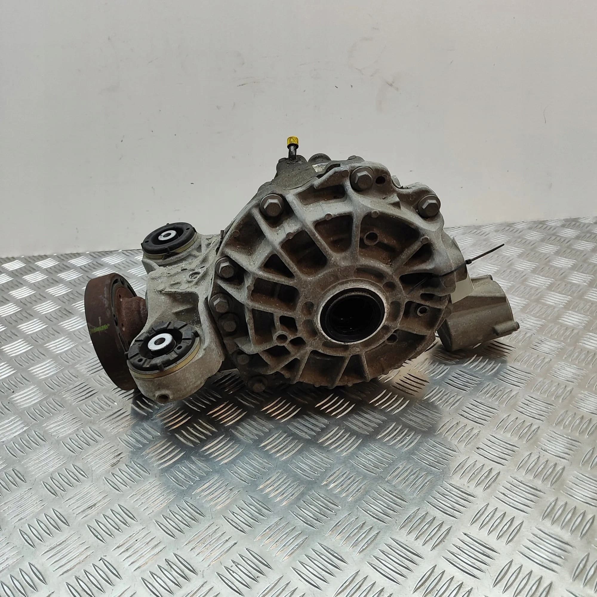 Diferencial trasero - Jaguar XJ (X351) (2009- ) - DX23-4A213-DA usado 2