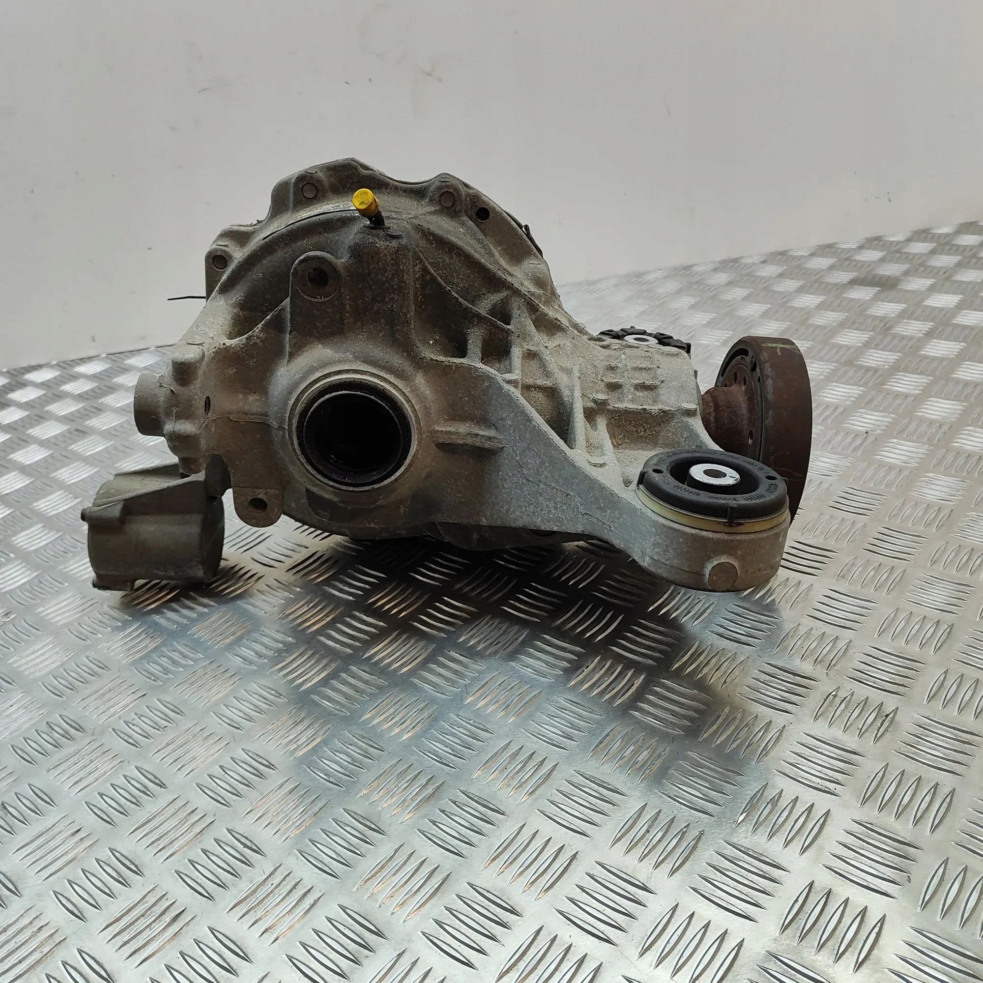 Diferencial trasero - Jaguar XJ (X351) (2009- ) - DX23-4A213-DA usado 4