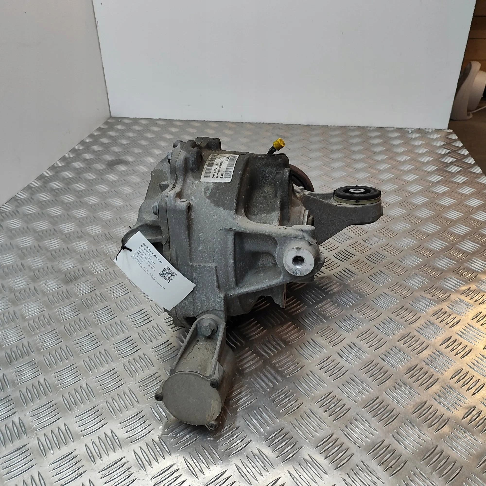 Diferencial trasero - Jaguar XJ (X351) (2009- ) - DX23-4A213-DA usado 6
