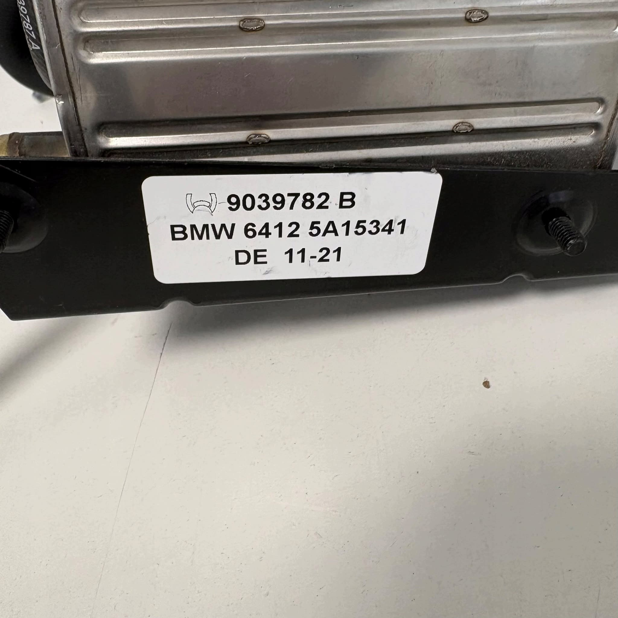 Calefactor de estacionamiento original BMW OE 5A53119 nuevo 7
