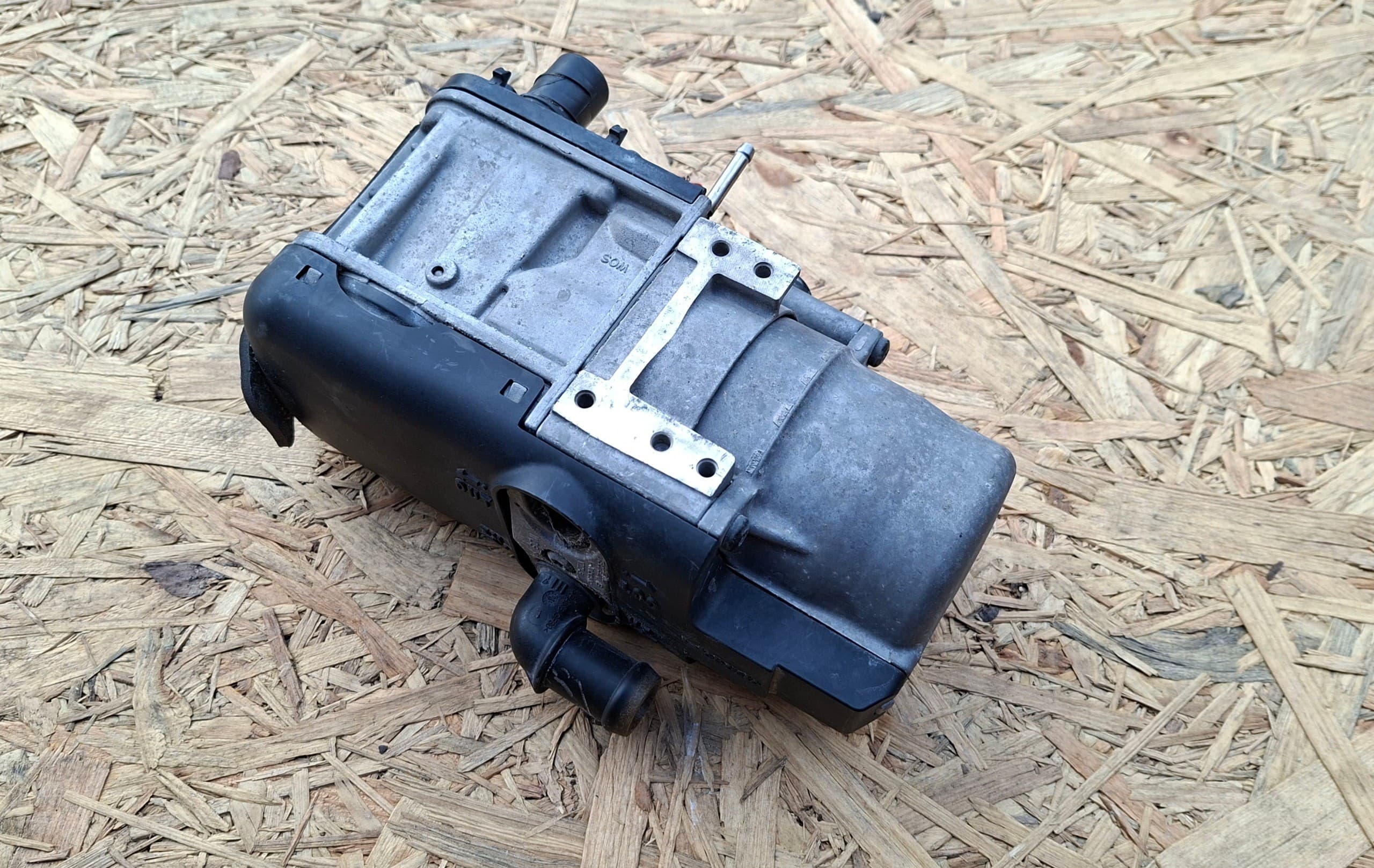 Calefactor estacionario Webasto 122R000258 para BMW X5 G05 usado 7