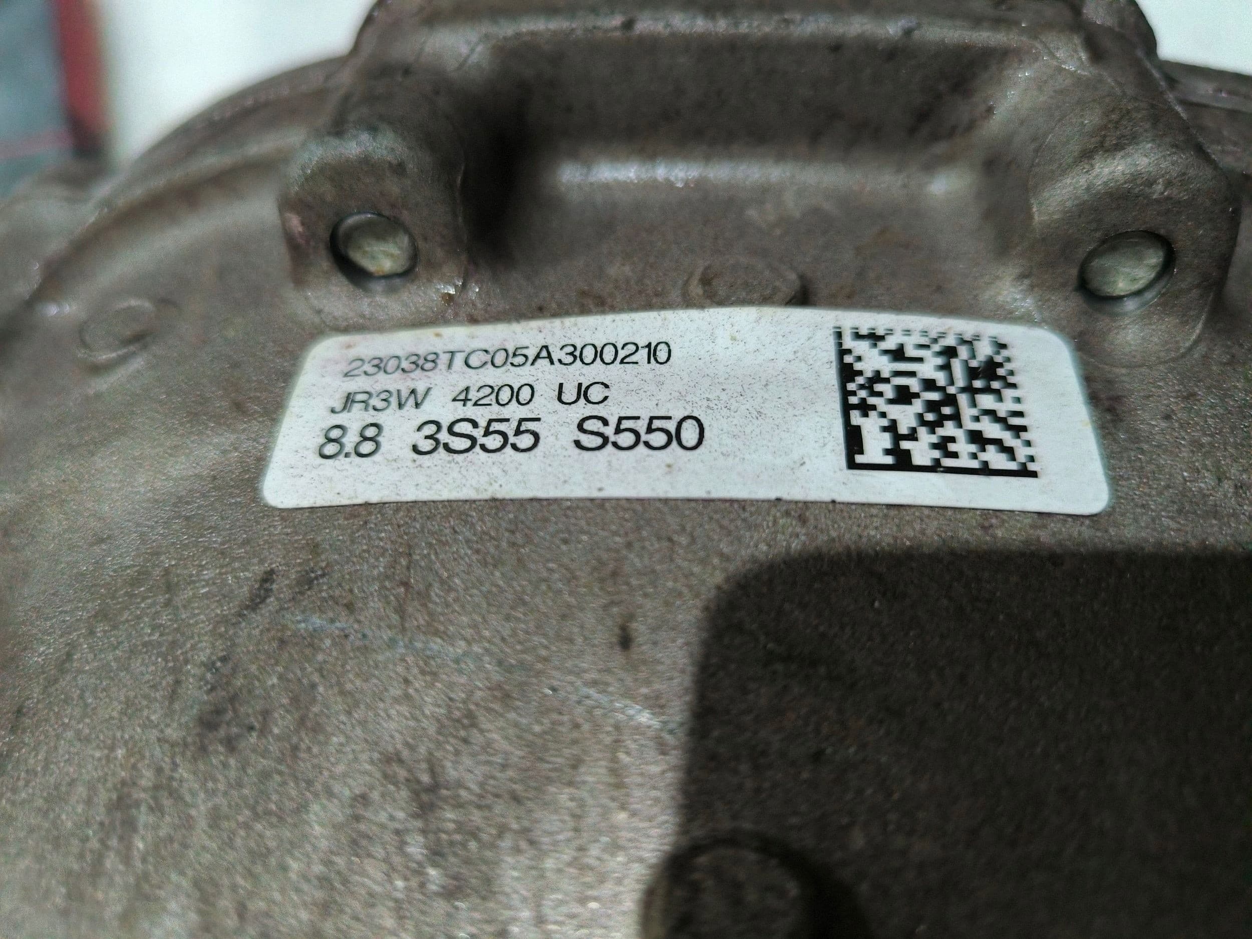Diferencial trasero Ford Mustang VI JR3W4017AA usado 6