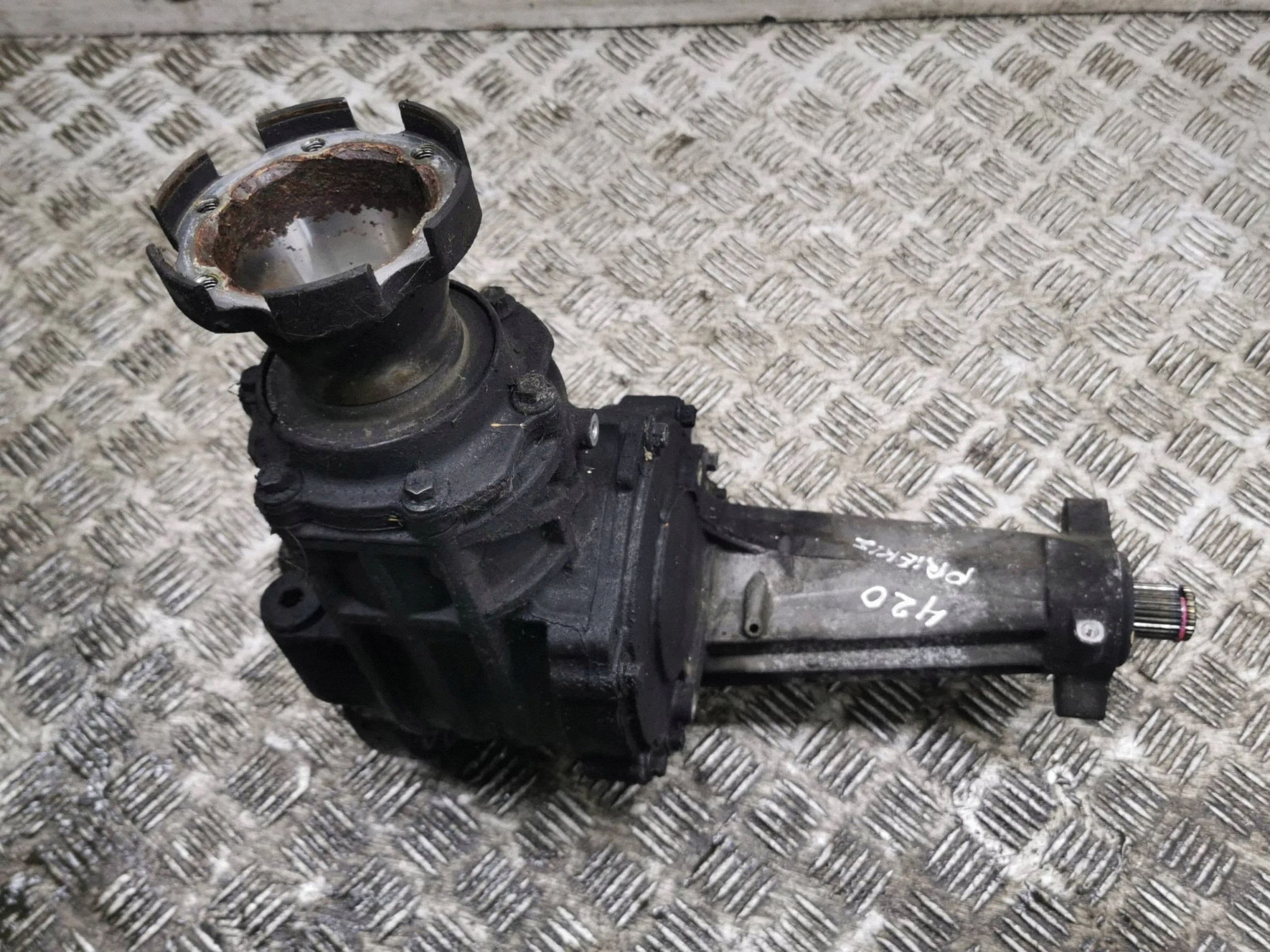 Diferencial delantero Chevrolet Captiva 24240427 usado 2