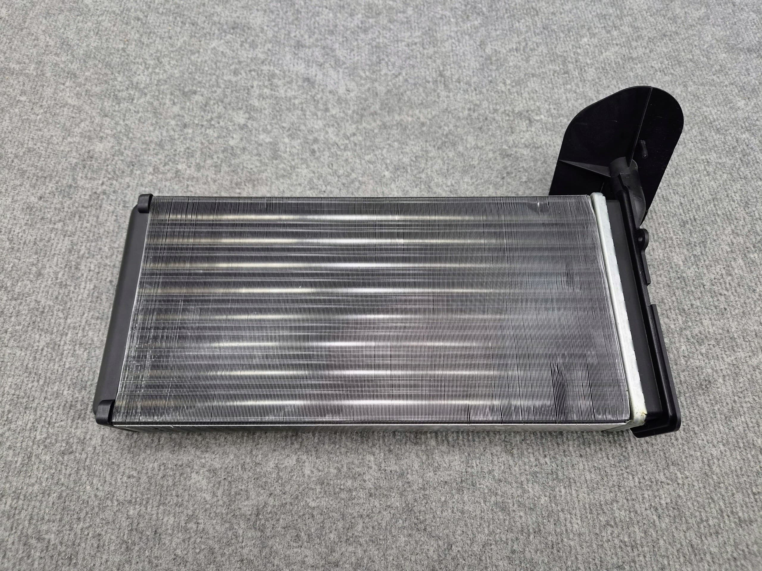 Intercambiador de Calor VW T4 Original 701819031A nuevo 3