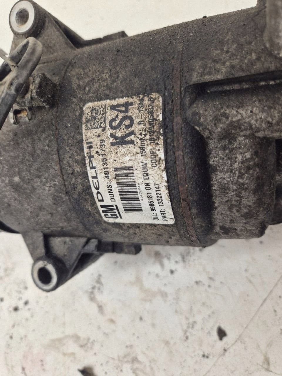 Compresor de Aire Acondicionado Opel Astra H 2010 93168627 usado 3