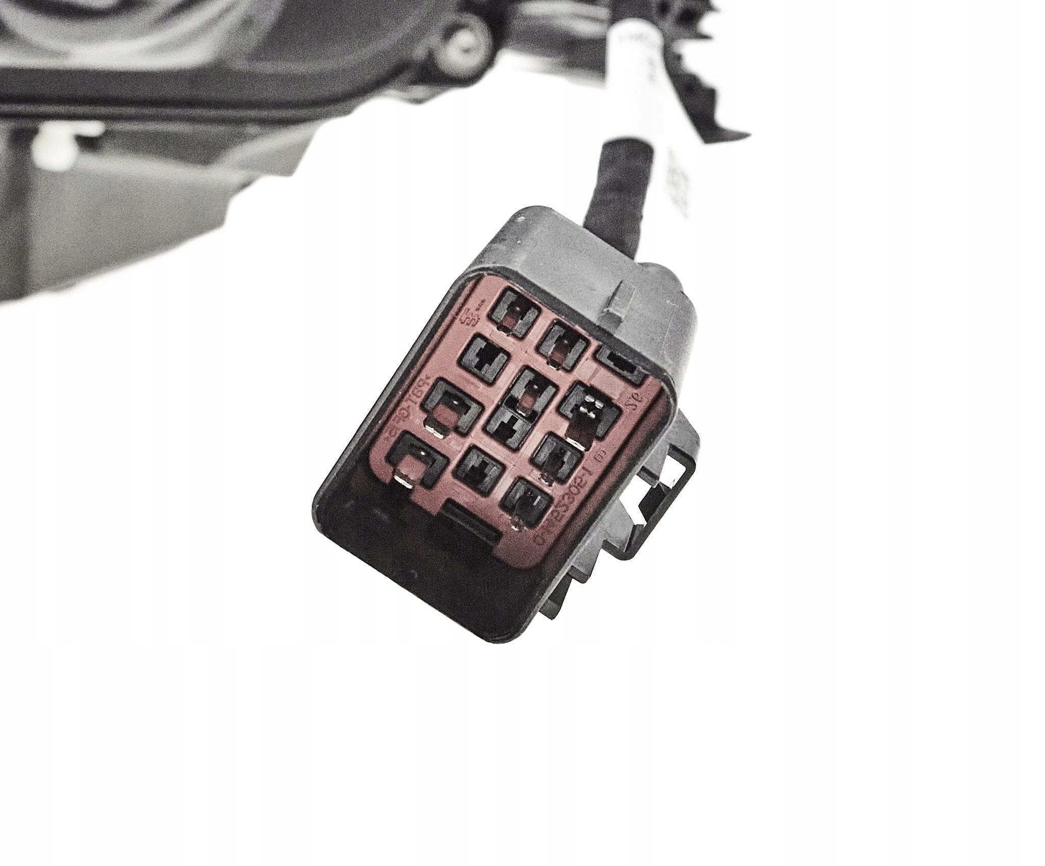 Faro delantero Volvo XC60 2013-2017 31358110 Derecho nuevo 5