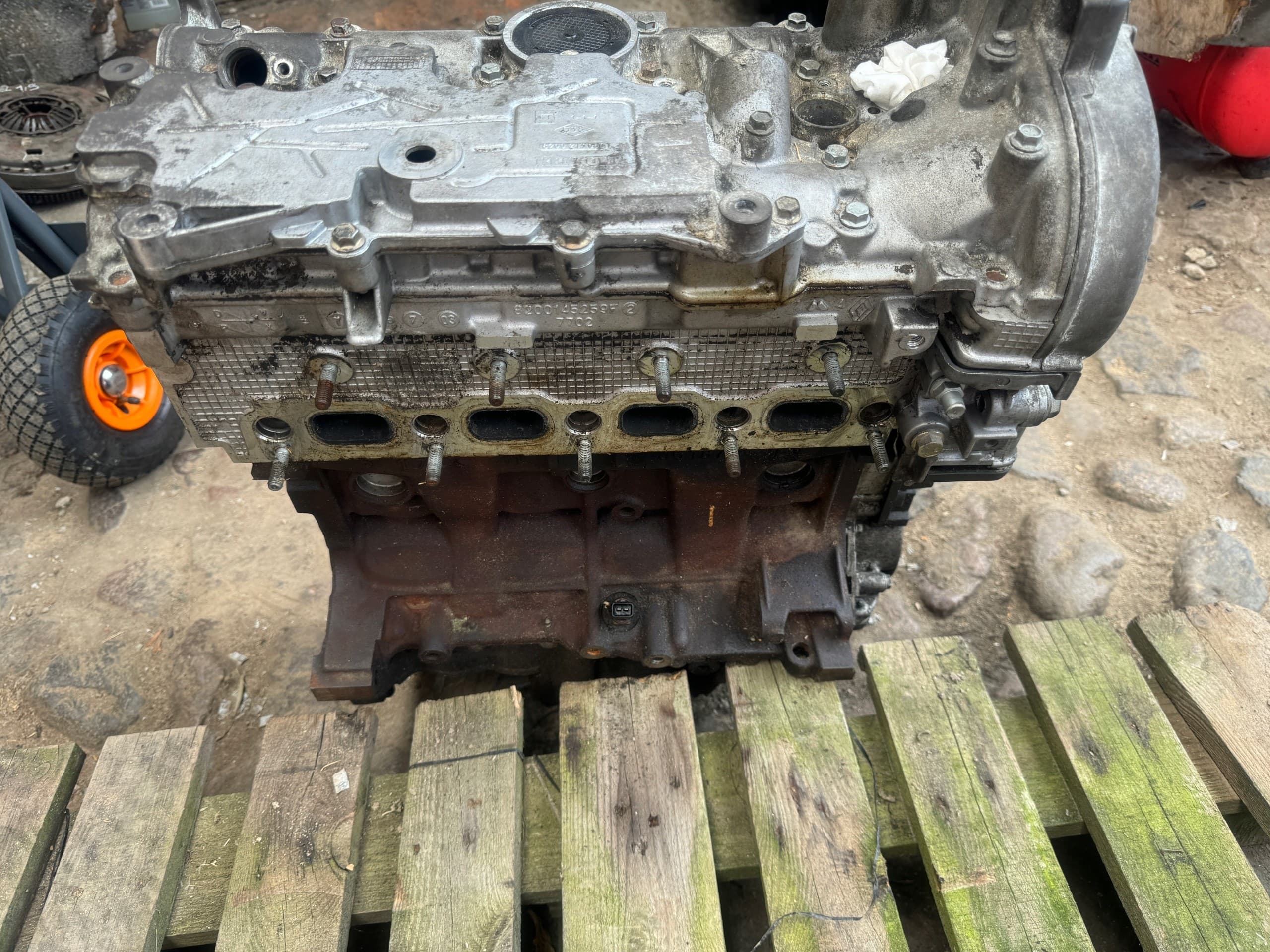 Motor 1.6 16V 714K4M para Scenic II y Megane II Lift usado 4