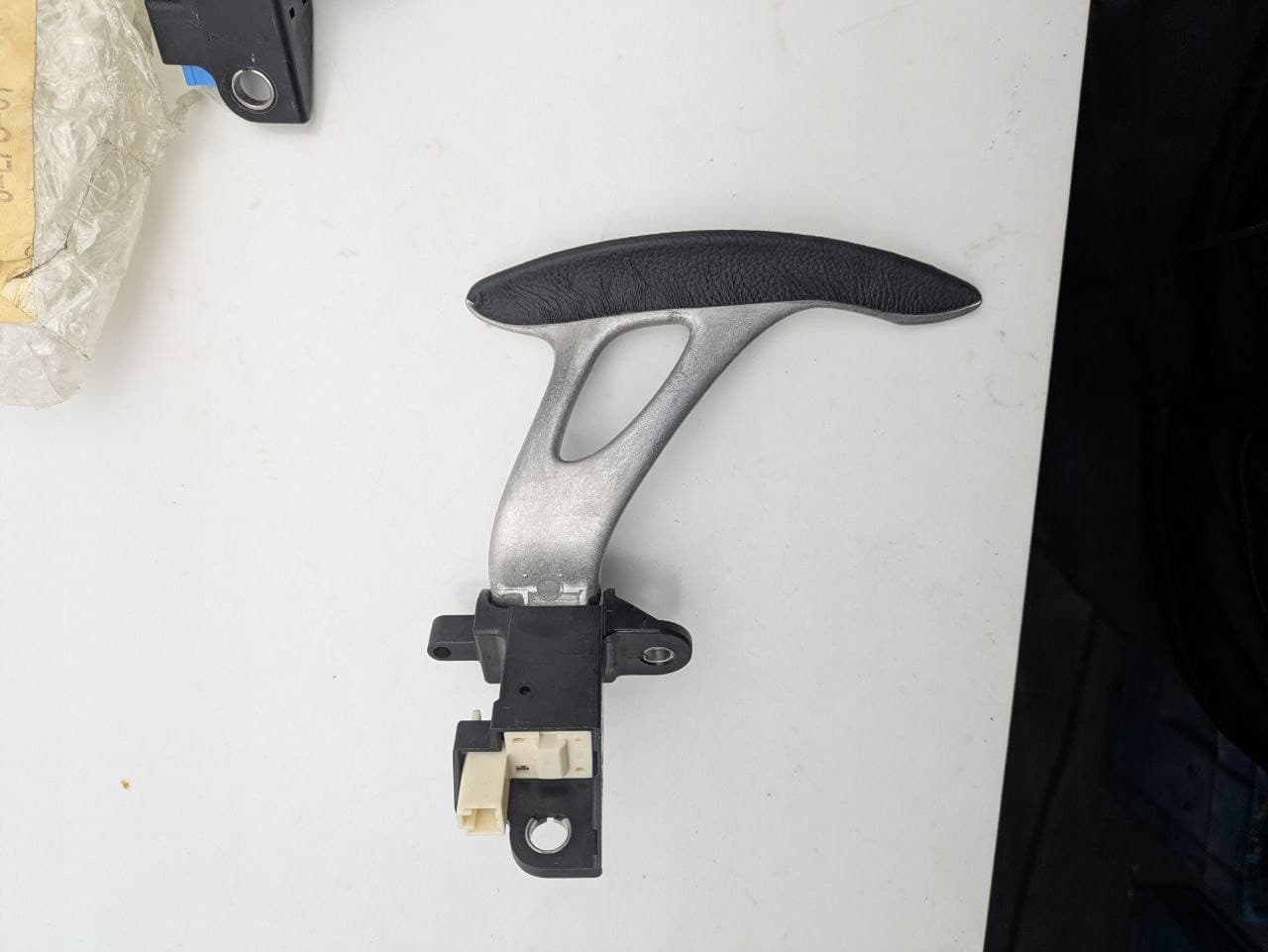 Palancas de cambio 25549-KB60A para Nissan Gt-R R35 nuevo 3