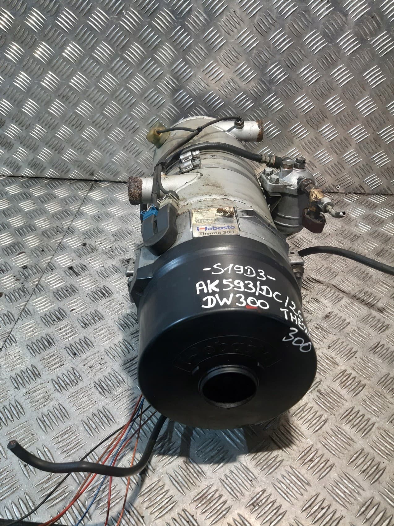 Calefactor estacionario Webasto Thermo 300 DW300 30KW usado 6