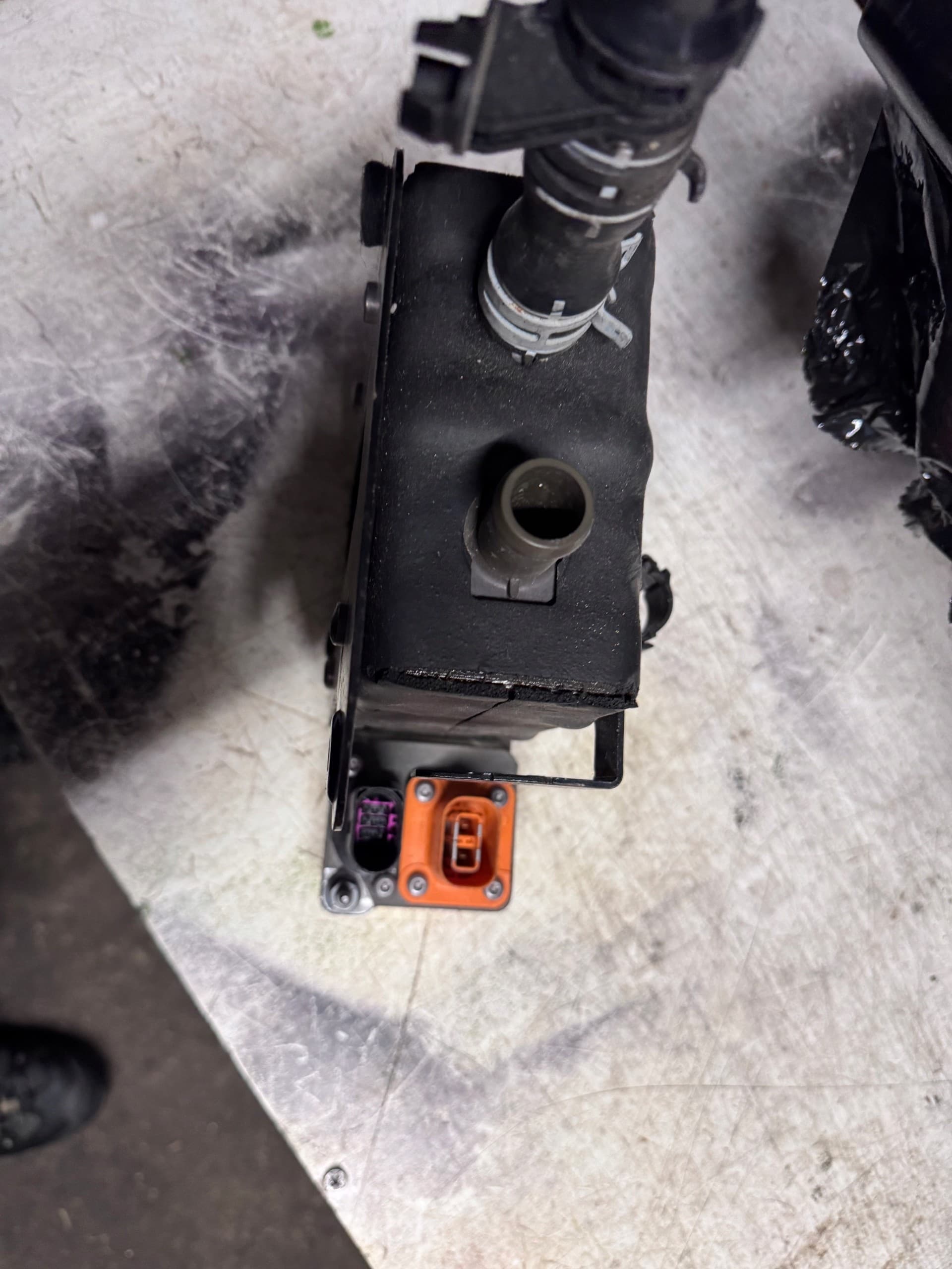 Intercambiador de Calor VW E-Golf Webasto 12E963231 B usado 3