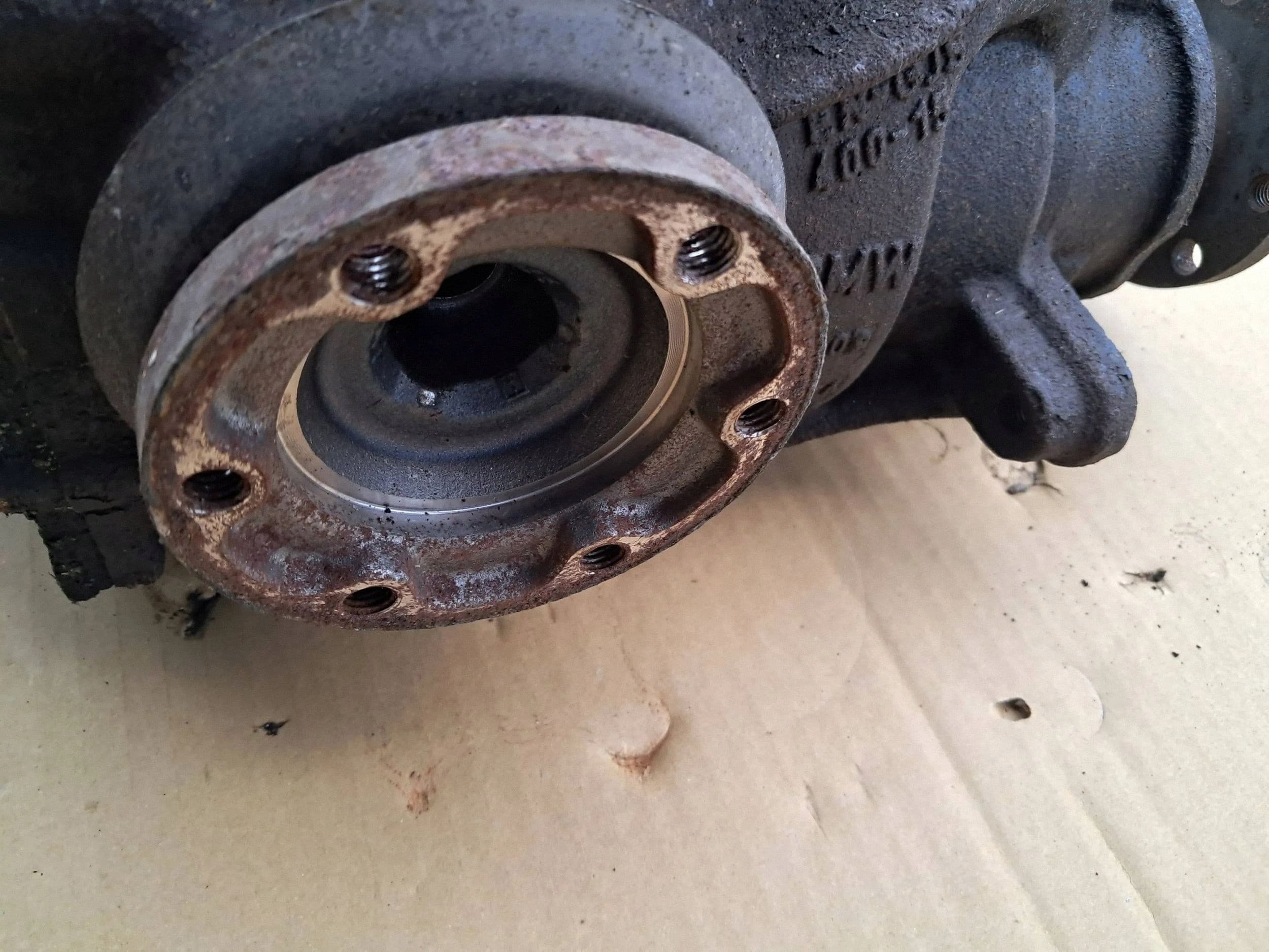 BMW X3 E83 Puente Diferencial Trasero 3.07 7567995 usado 3