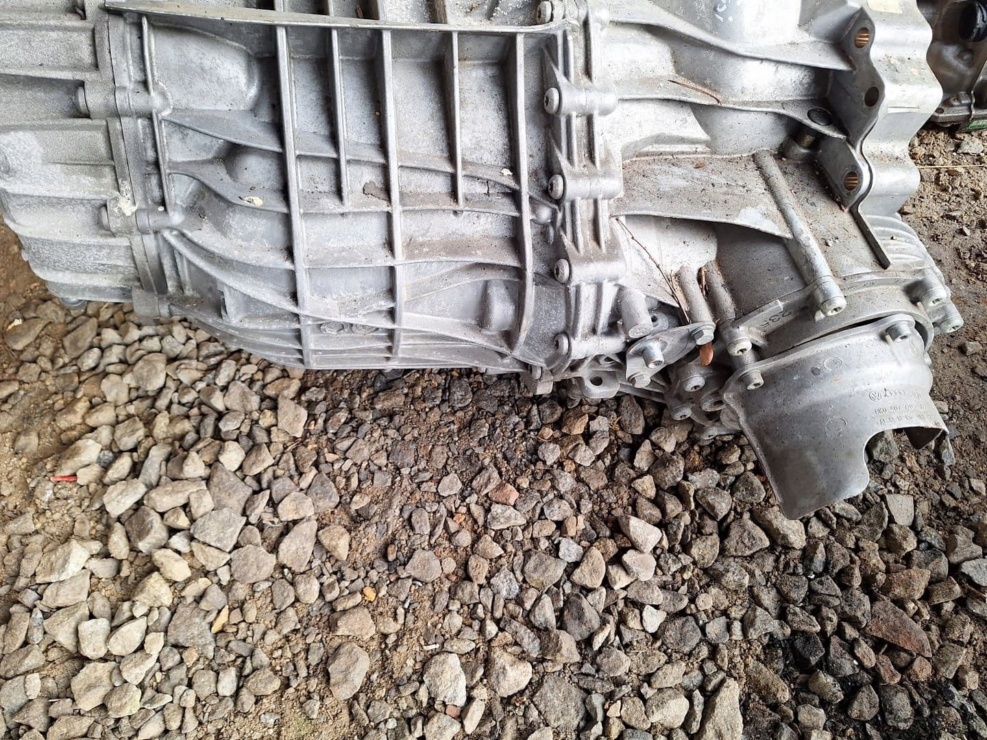 Audi A4 B8 1.8TFSI Caja de Cambios Lam usado 2