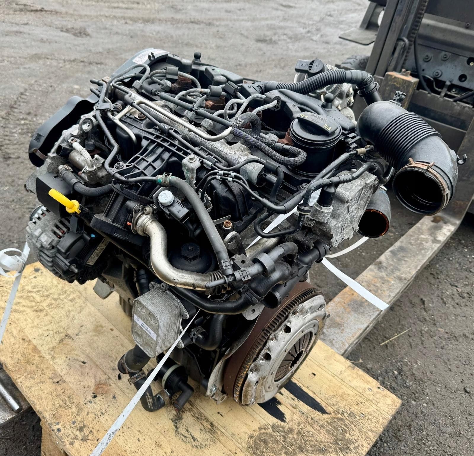 Motor Completo VW Seat Skoda 1.6 TDI Caya Cayb Cayc usado 3