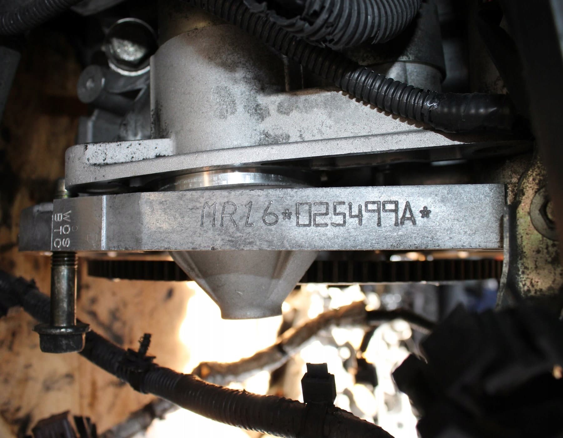 Motor de gasolina 1.6 Dig-T Nissan Tiida MR16 usado 6