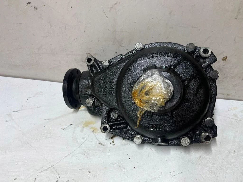 Reductor delantero BMW X3 (E83) 3.0L diésel 150kW 2005 usado 6