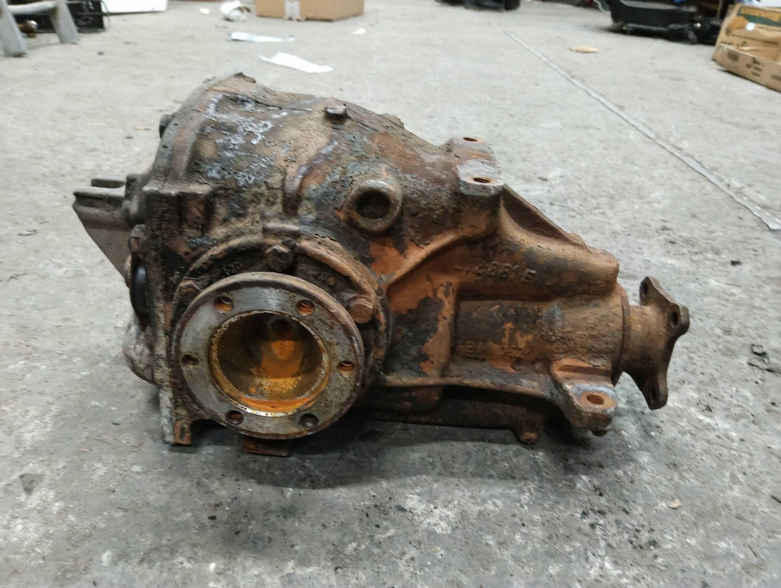 Diferencial trasero BMW 5 E34 1212881E usado 2