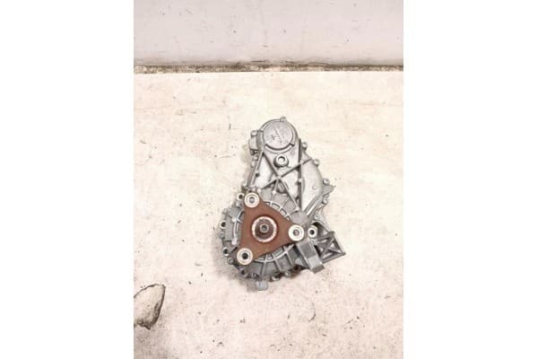 Conmutador 06700380720 Maserati Levante 2017 usado 4
