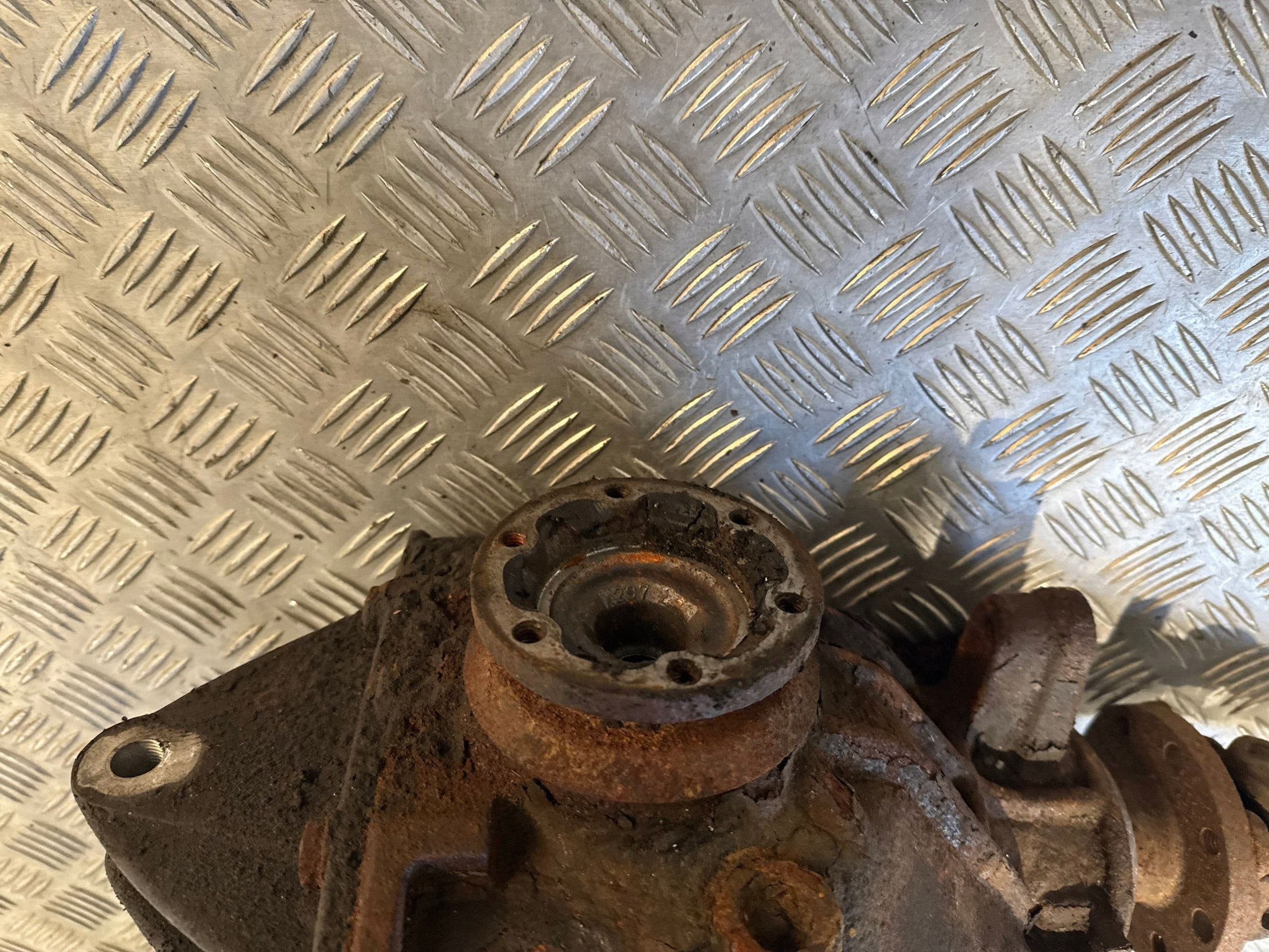 Diferencial trasero BMW Serie 3 E46 1428164 usado 4