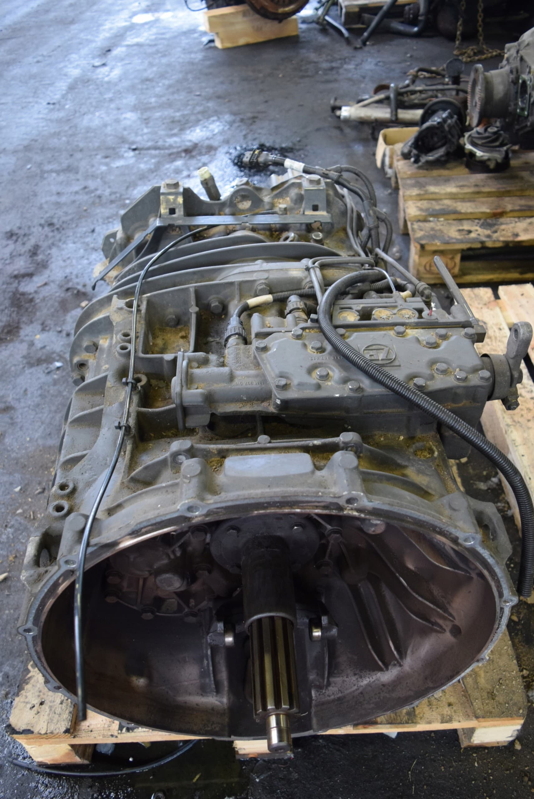 Caja de cambios Daf XF 105 106 16 S 2330 TD 2012 usado 8