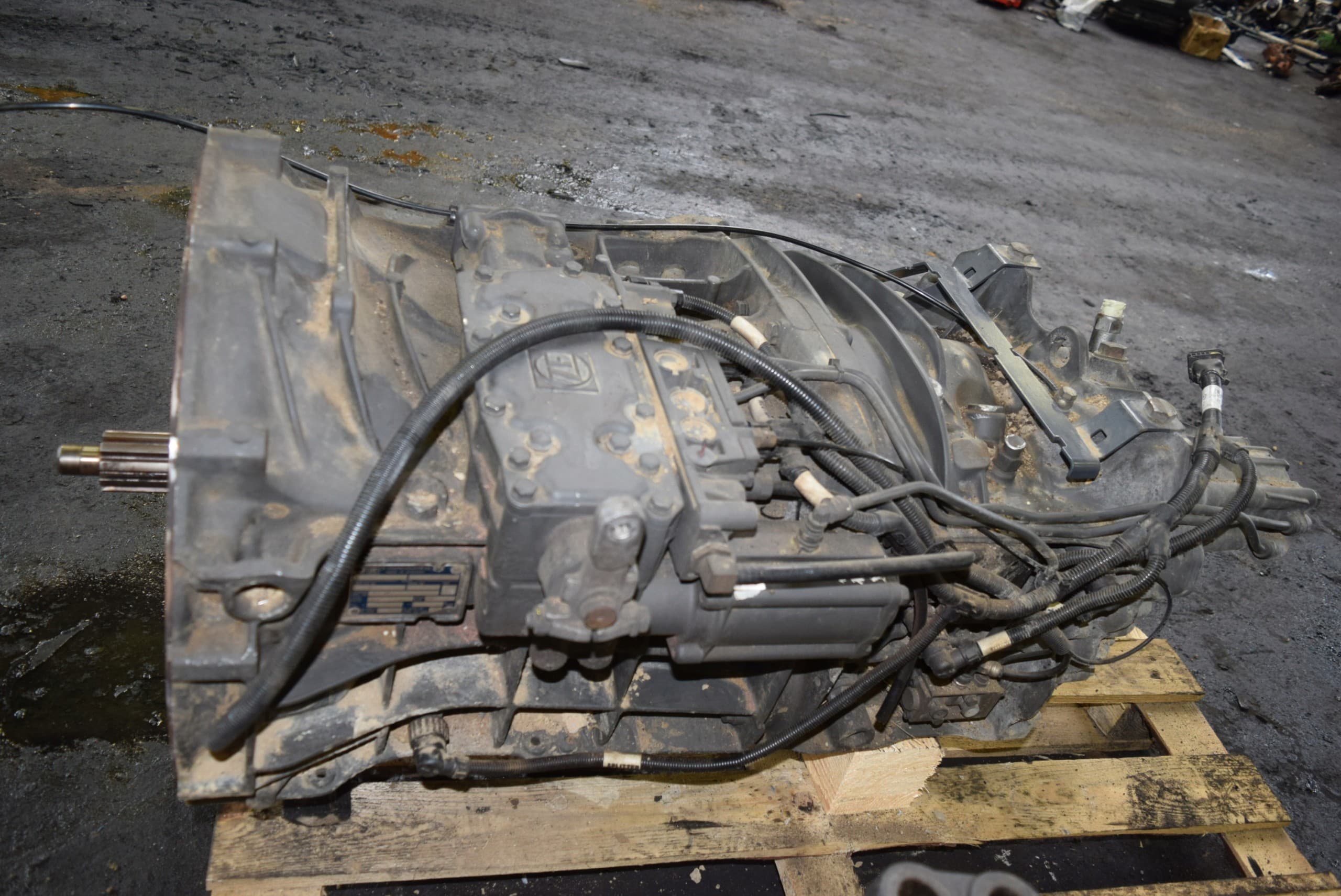 Caja de cambios Daf XF 105 106 16 S 2330 TD 2012 usado 9