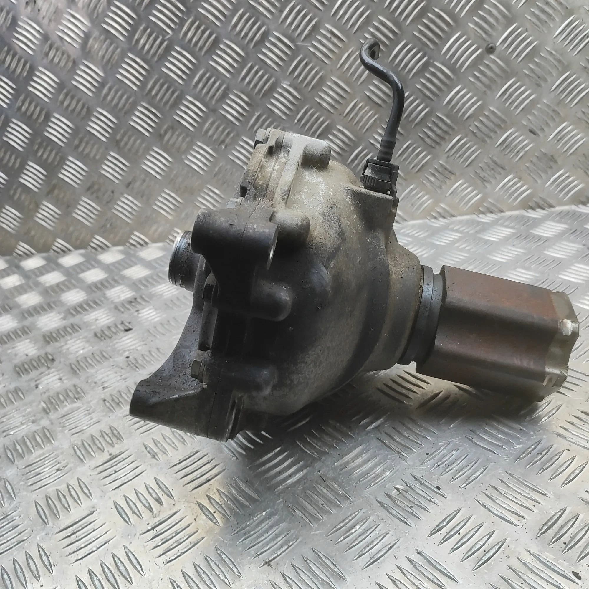 Guardabarros delantero BMW X5 (E70) (2006-2013) 7602072 usado 2