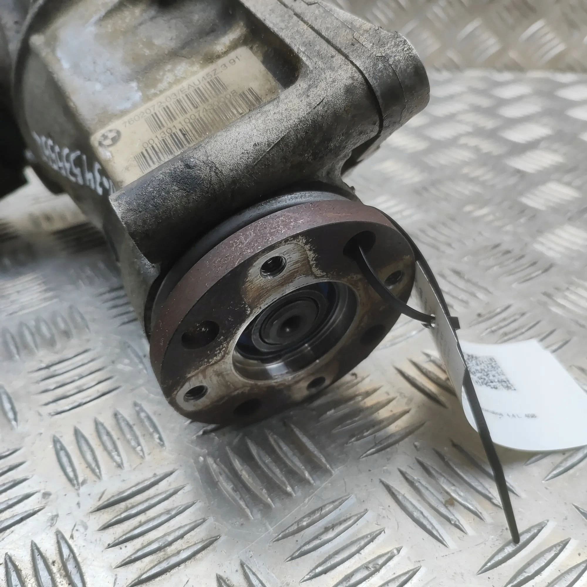 Guardabarros delantero BMW X5 (E70) (2006-2013) 7602072 usado 4