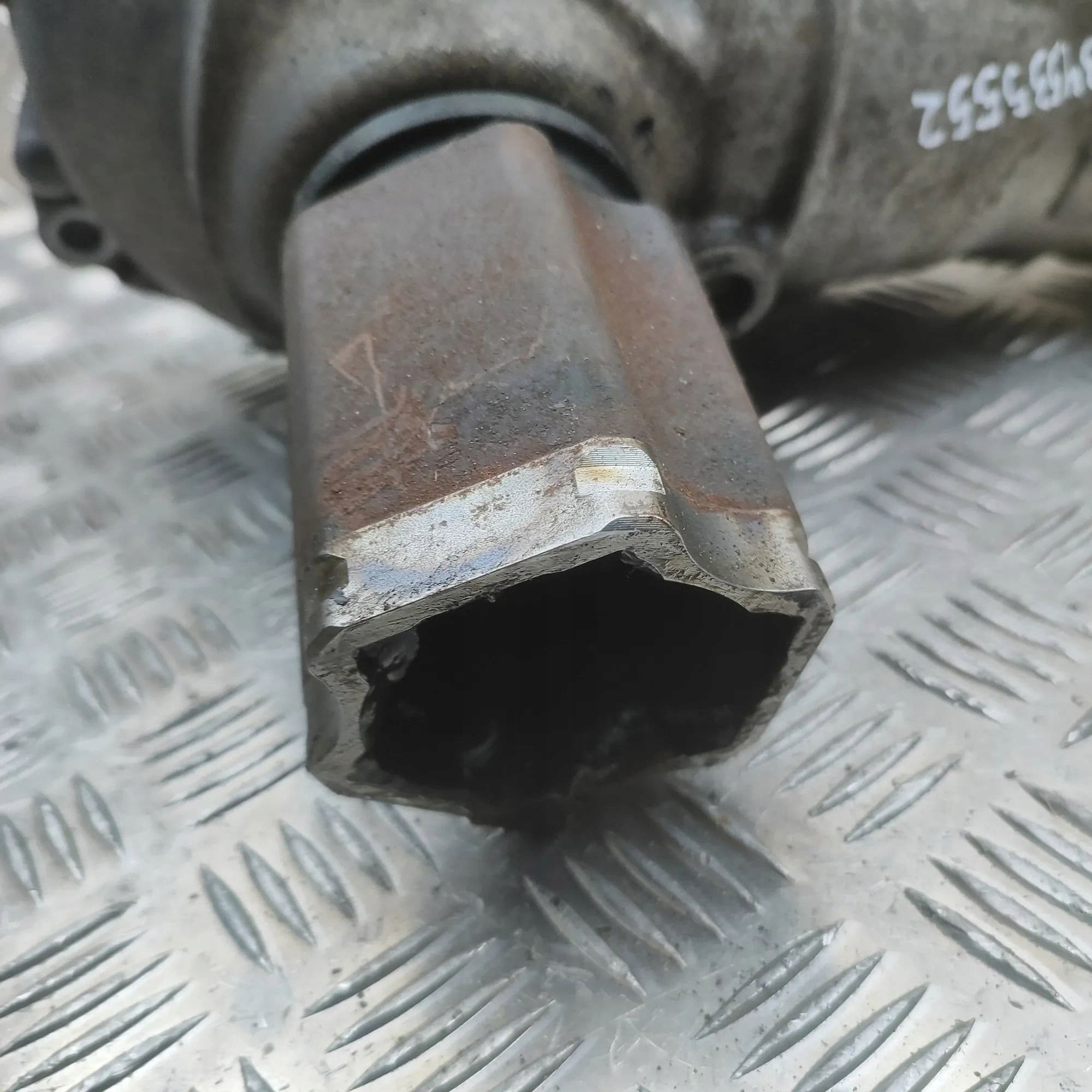 Guardabarros delantero BMW X5 (E70) (2006-2013) 7602072 usado 7