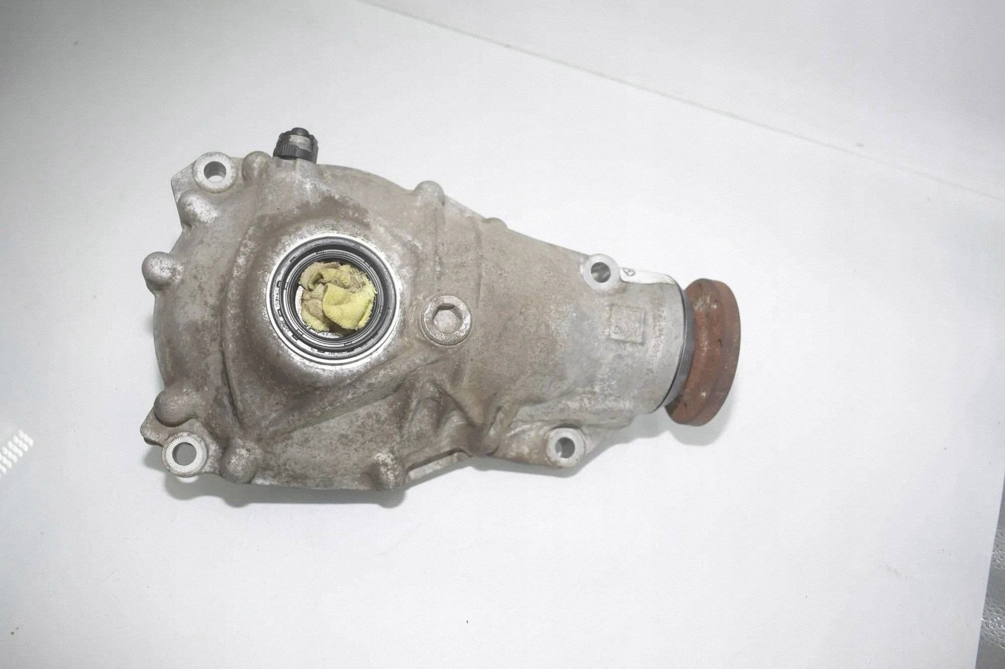 Diferencial delantero BMW Serie 5 F10 F11 7591995 usado 2