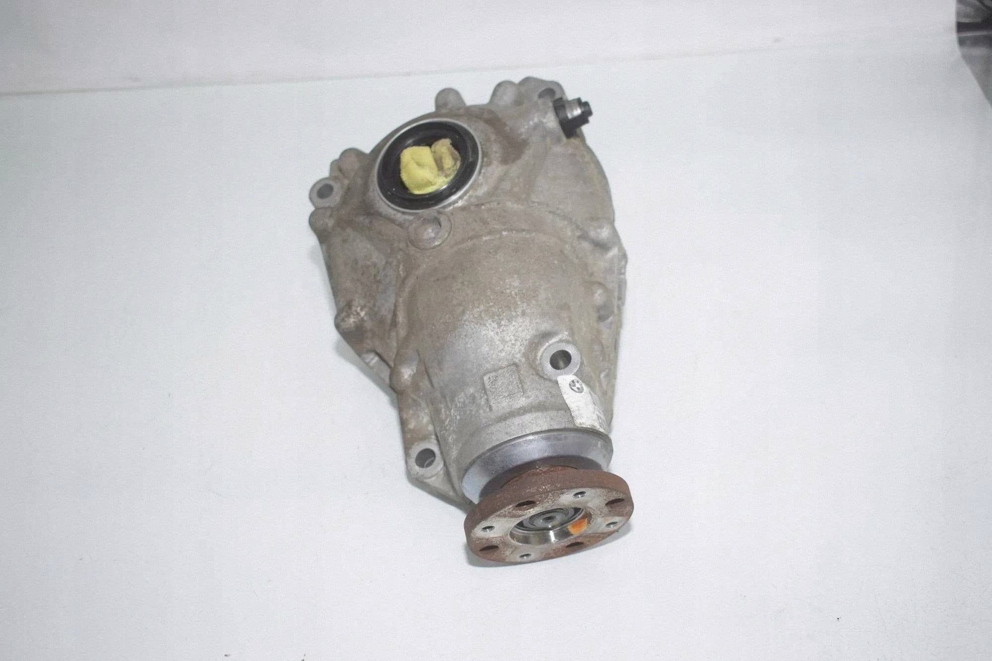 Diferencial delantero BMW Serie 5 F10 F11 7591995 usado 3