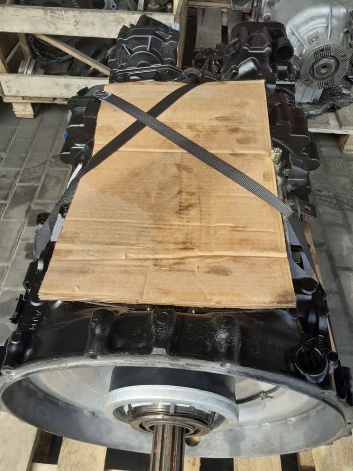 Caja de Cambios Traxon 12TX2211 TD usado
