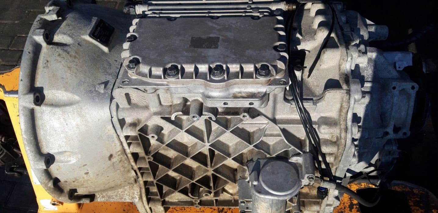 Caja de cambios Volvo AT2612D usado