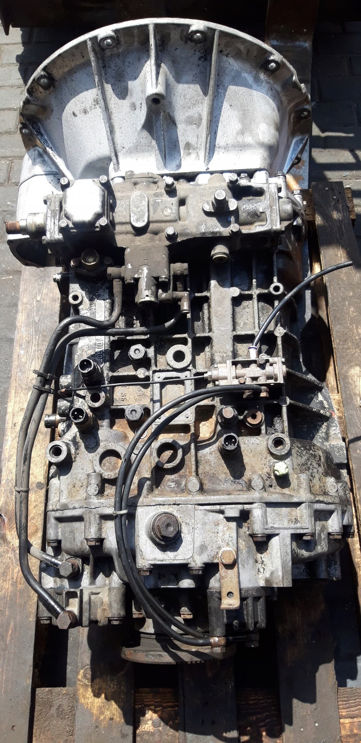 Transmisión Renault 16S109 usado