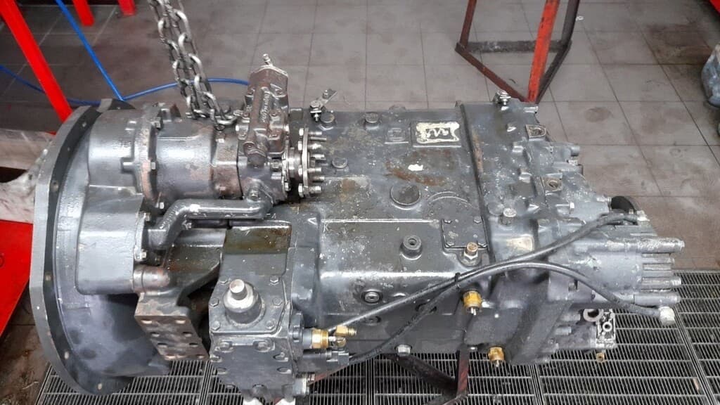 Transmisión 16S130 16S150 usado