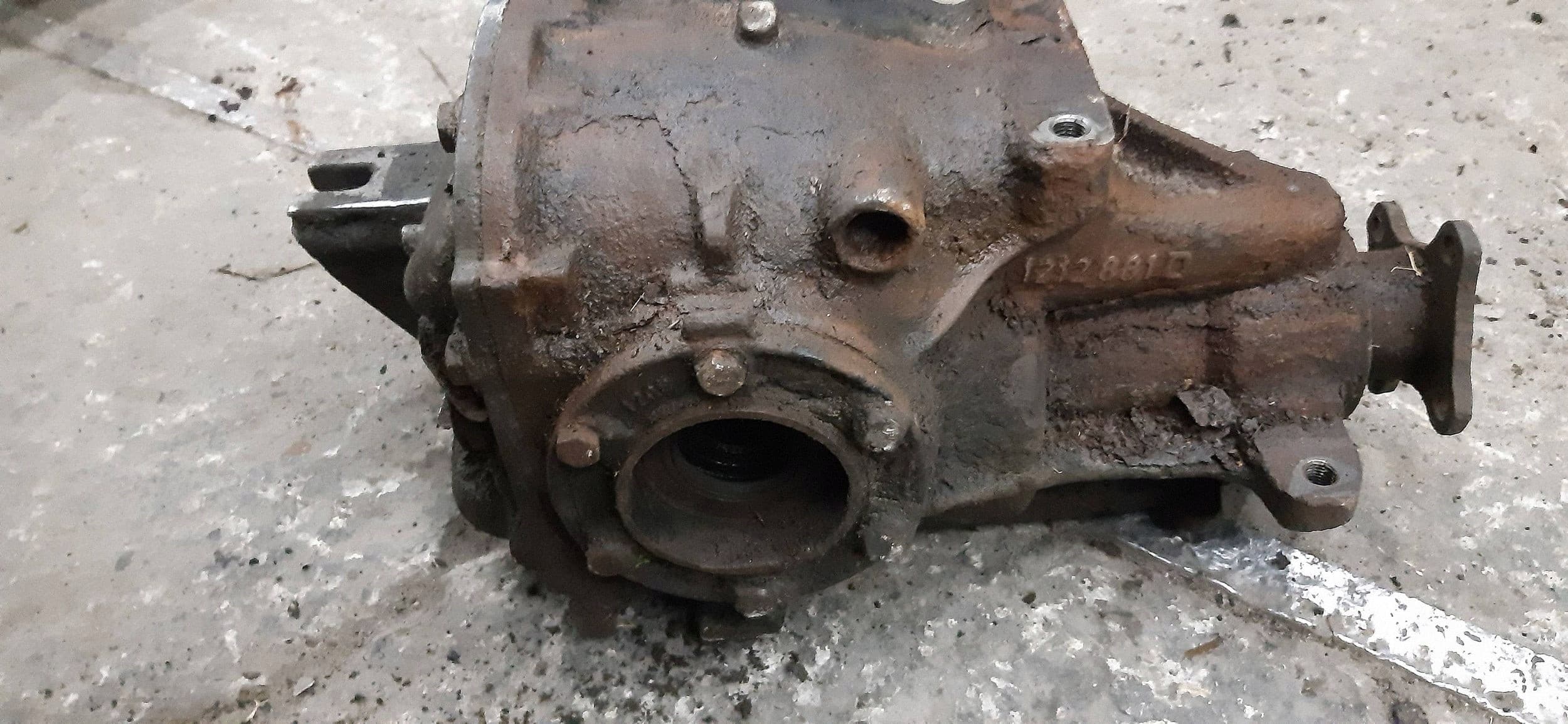 Diferencial trasero BMW Serie 5 E34 1212881 usado 2