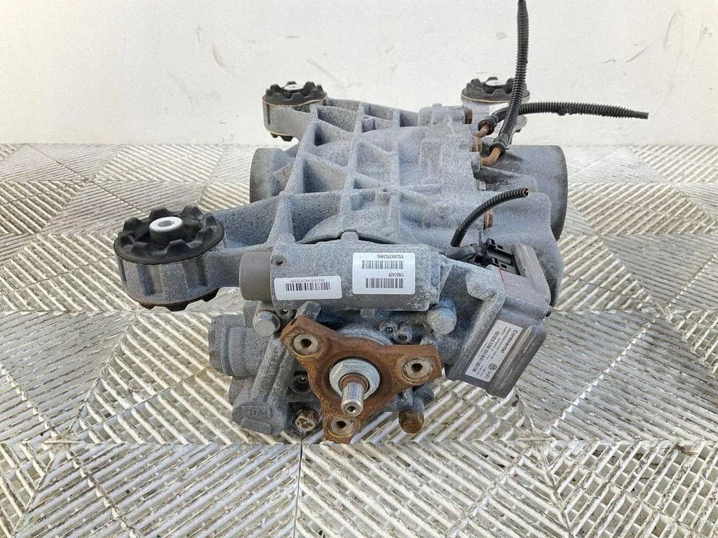 Reductor trasero Audi Q3 (8U) 0BS907554D 2.0L diésel 2010 usado 5