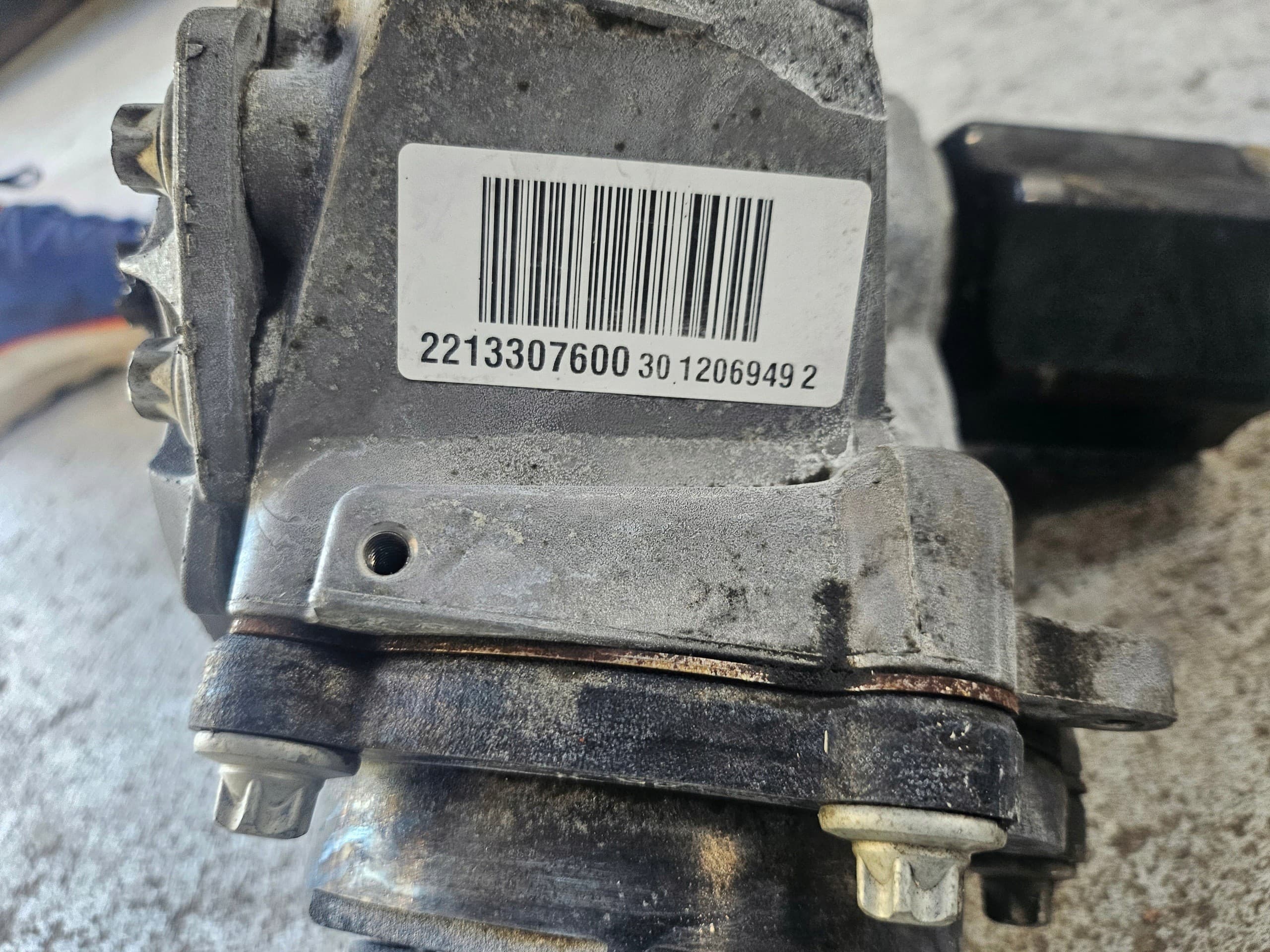 Reductor delantero Mercedes Clase C W205 A2213310000 4MATIC usado 2