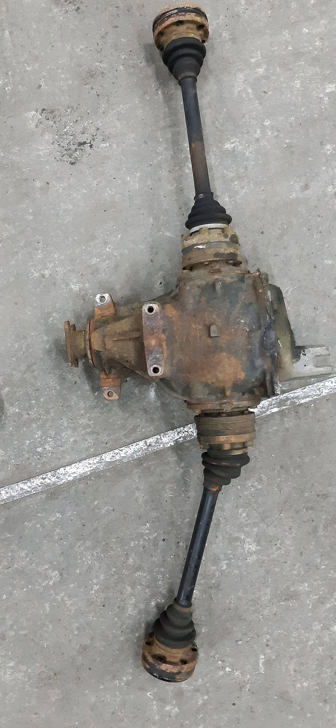 Diferencial trasero BMW 5 E34 1212881 usado
