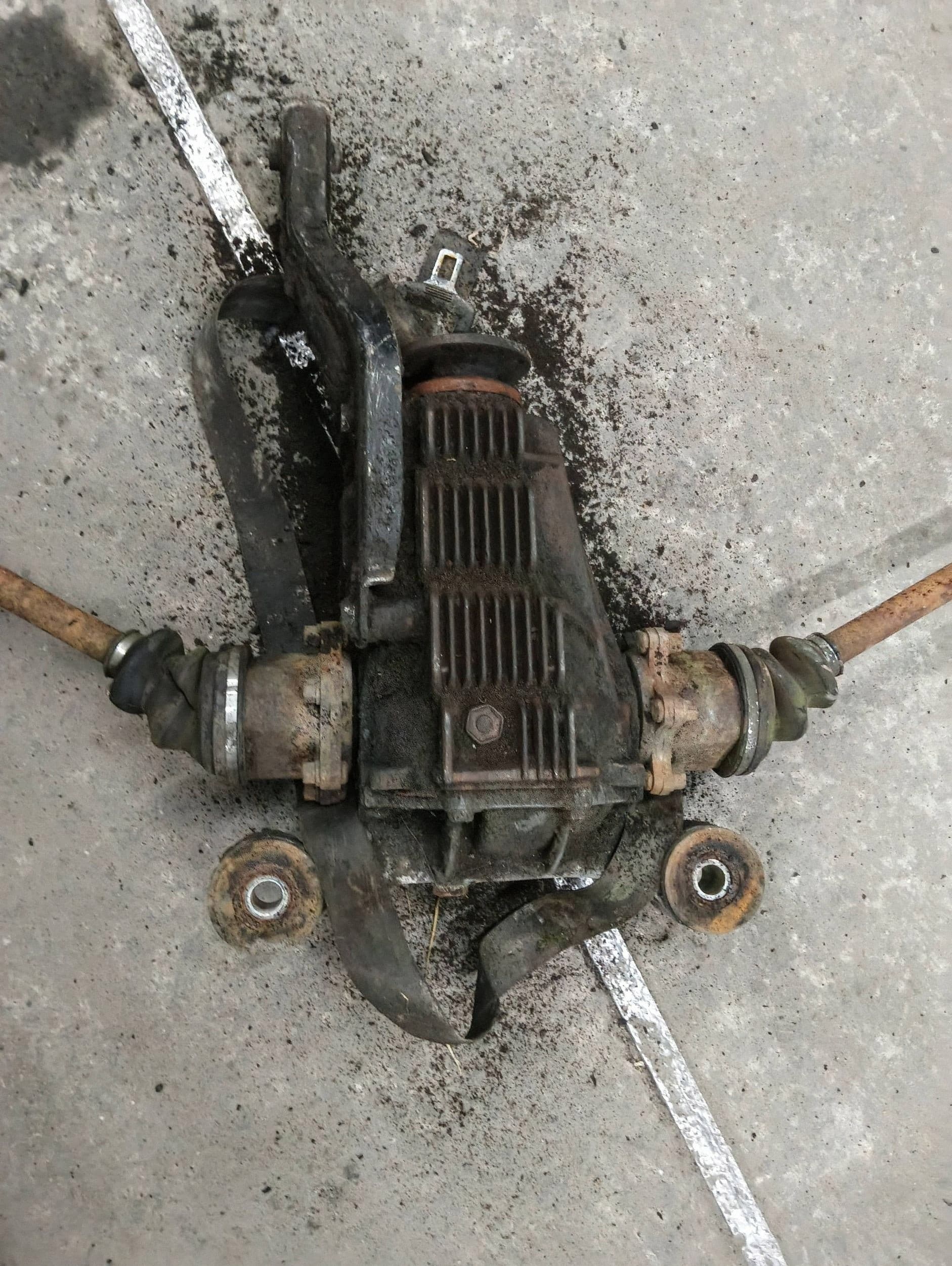 Diferencial trasero Ford Transit F195RF usado