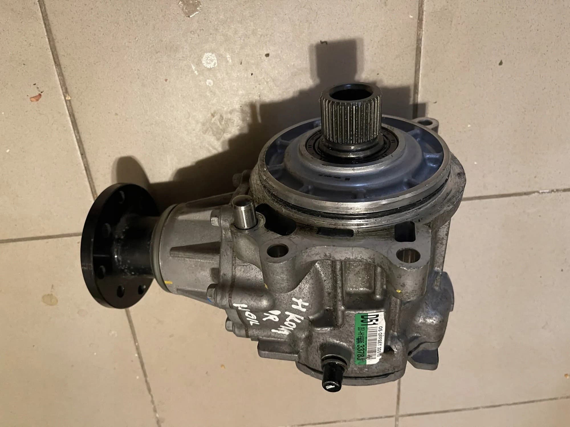 Reductor delantero Hyundai D51H1906 1.6L gasolina 130kW 2019 usado 3