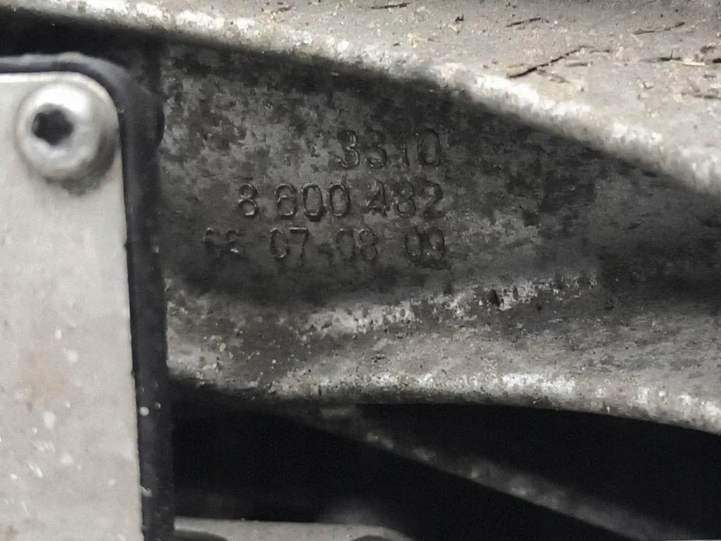 Reductor trasero BMW X1 (F48) 8600482 2.0L gasolina 141kW 2019 usado 2