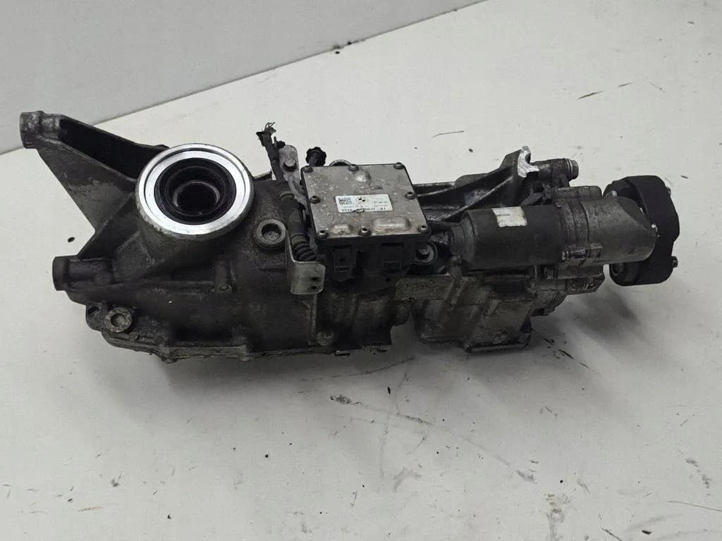 Reductor trasero BMW X1 (F48) 8600482 2.0L gasolina 141kW 2019 usado 7