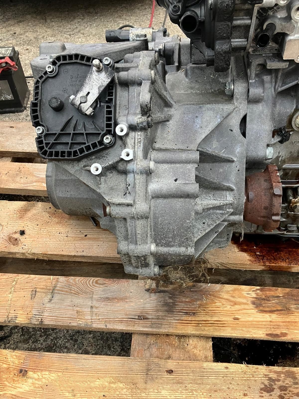 Caja de cambios completa original Smv para Seat, Audi y VW usado 4