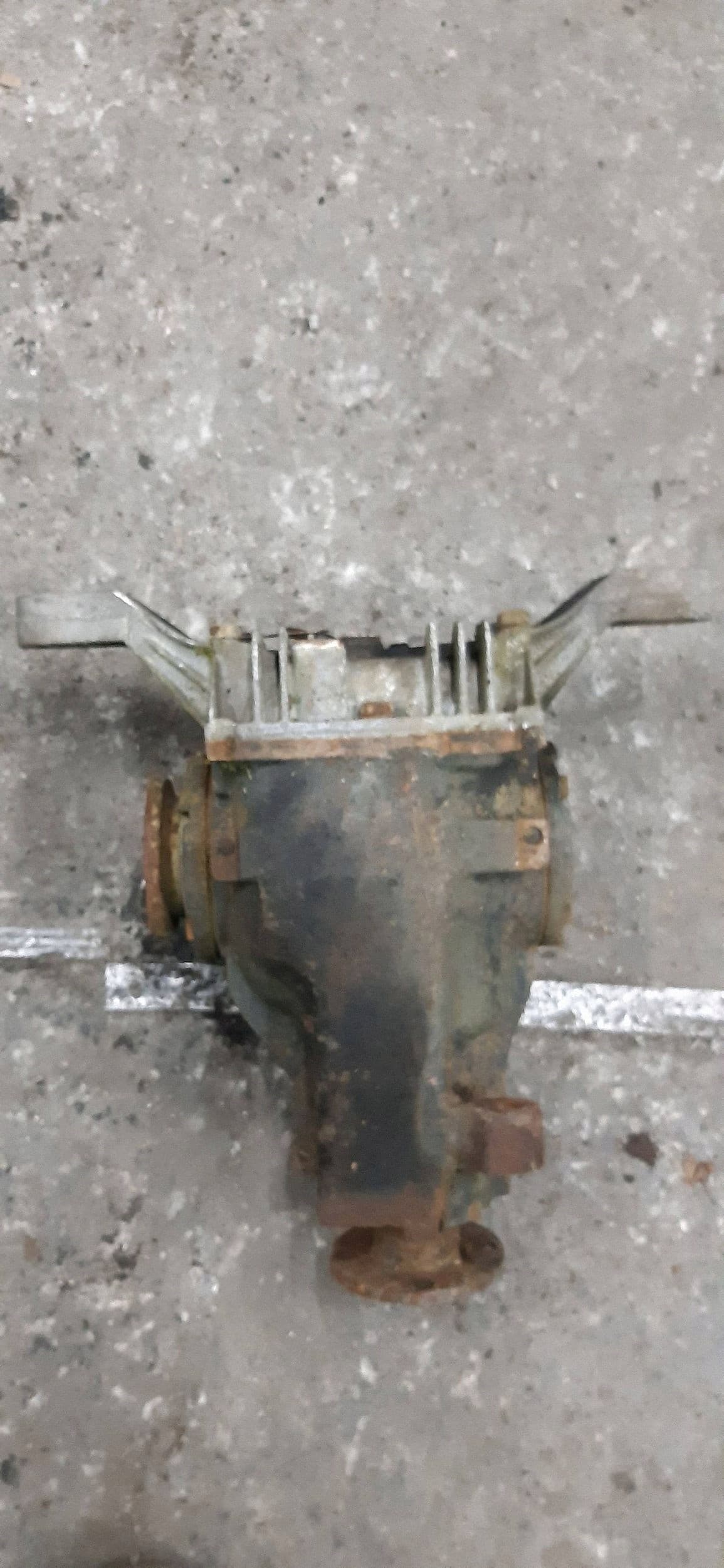 Diferencial trasero BMW Serie 5 E39 1212665 usado