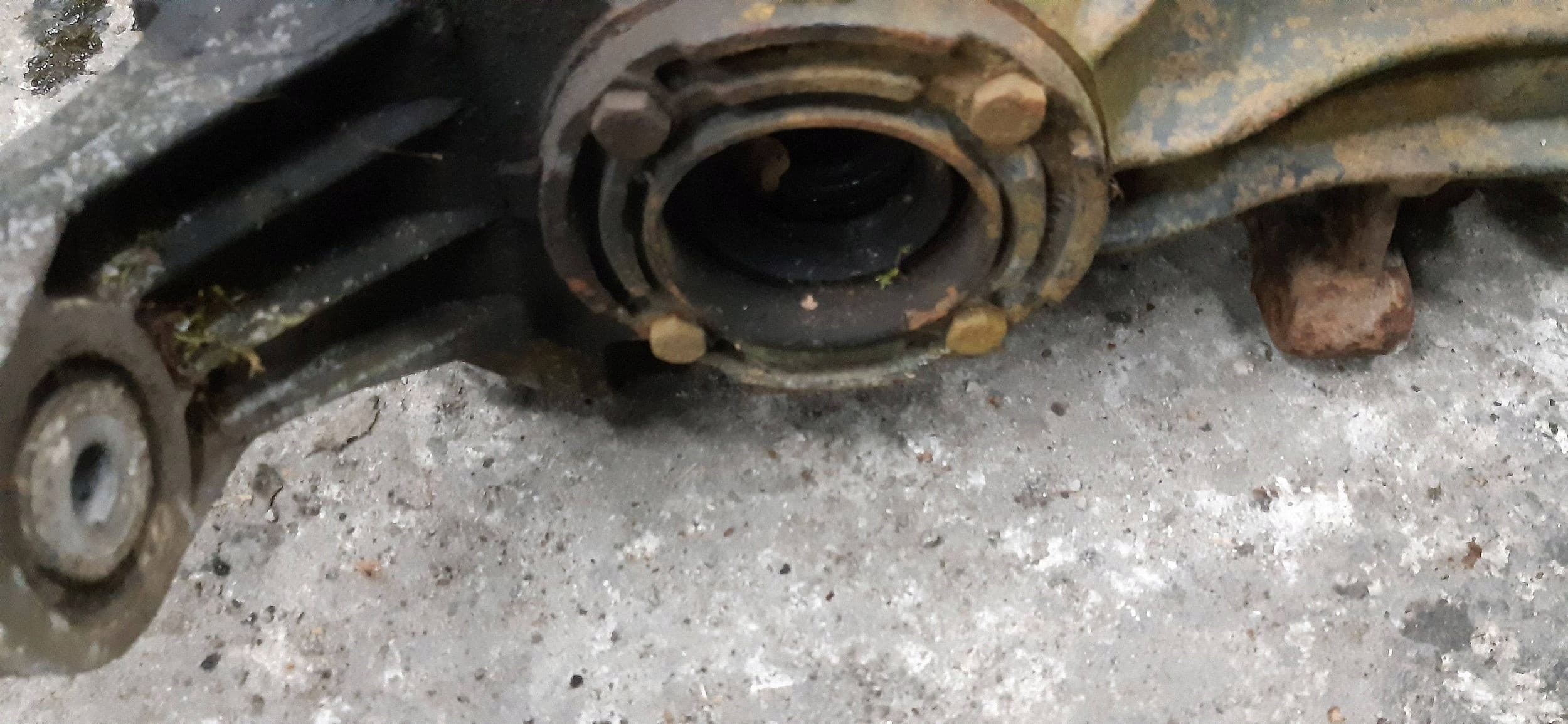 Diferencial trasero BMW Serie 5 E39 1212665 usado 4