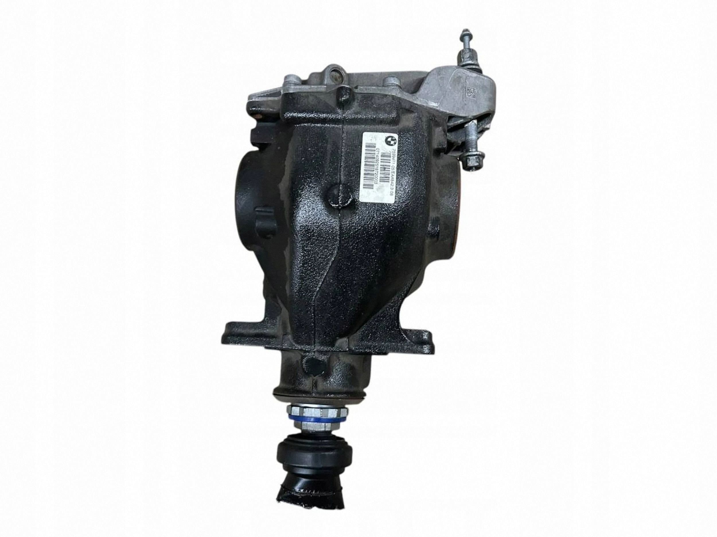 Diferencial trasero BMW Serie 1 F20 F21 7599411 usado 2