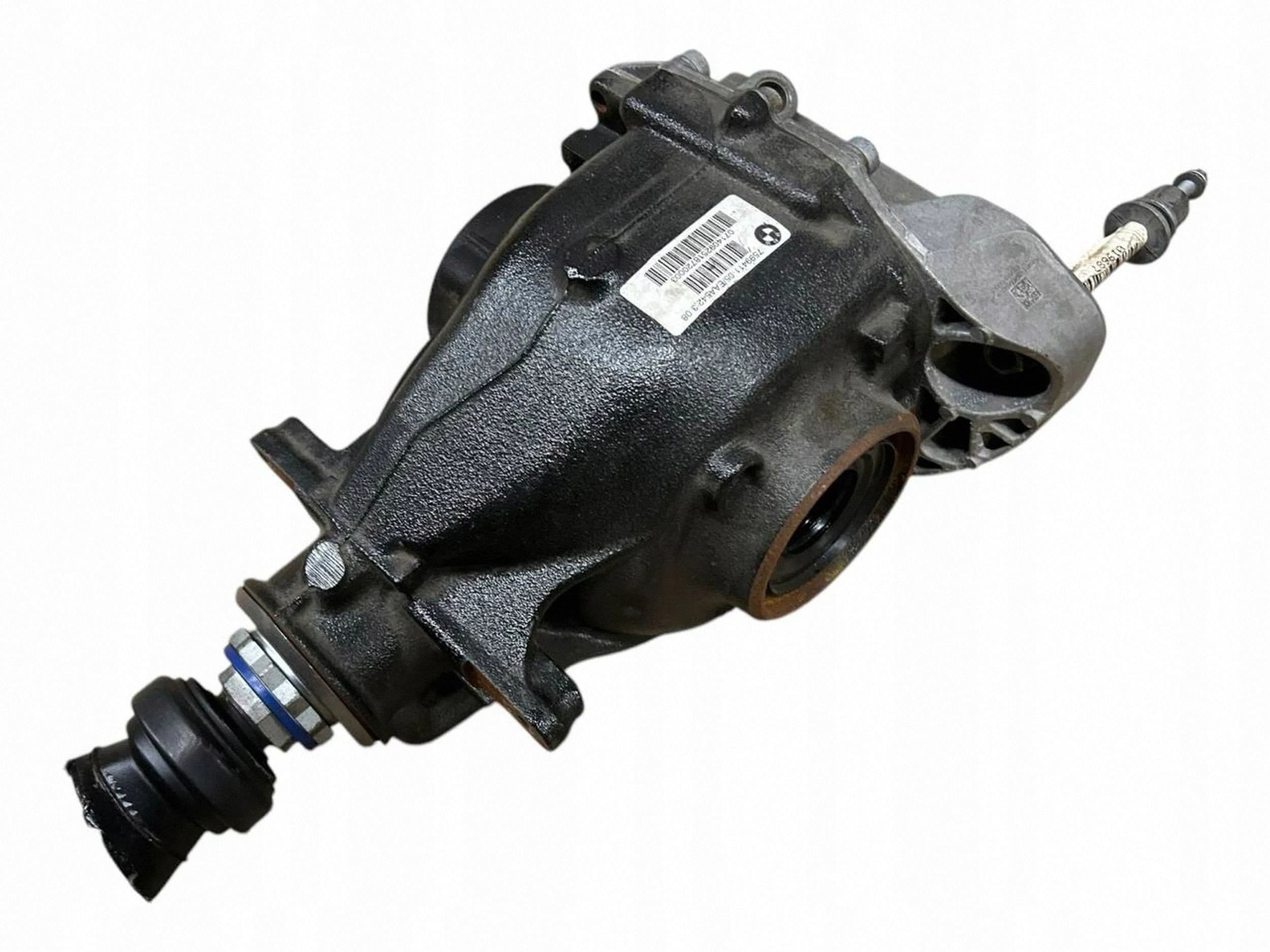 Diferencial trasero BMW Serie 1 F20 F21 7599411 usado 4