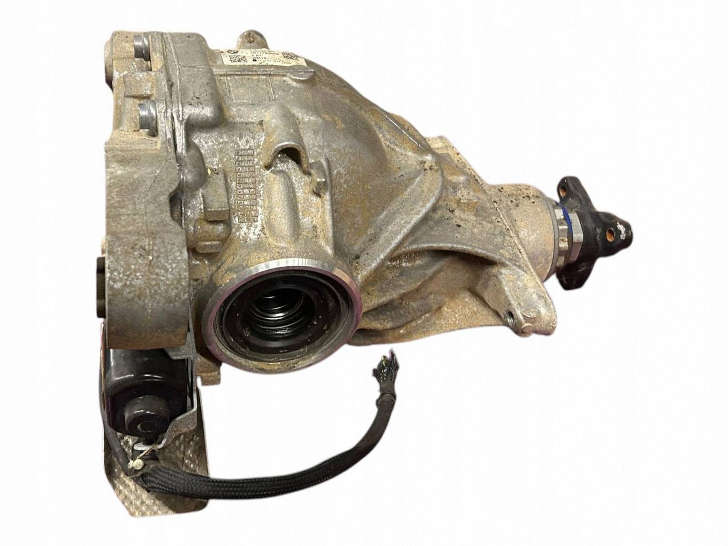 Diferencial trasero BMW 5 G30 G31 G38 8686983 usado
