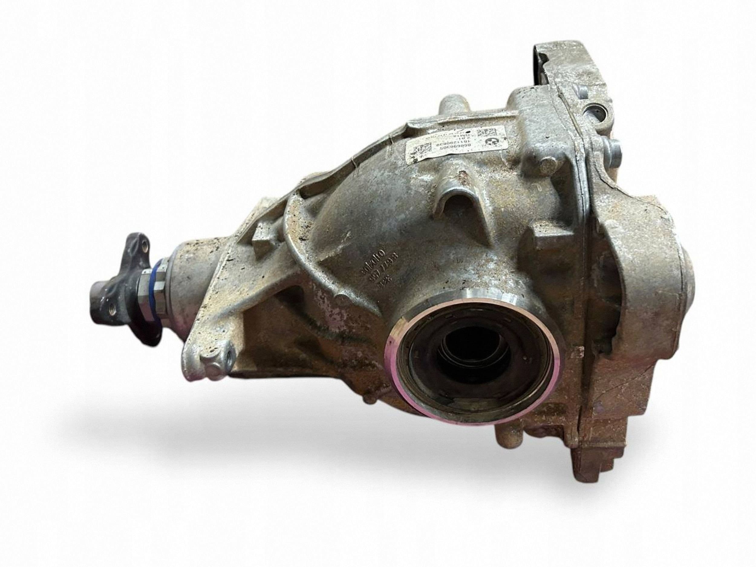 Diferencial trasero BMW 5 G30 G31 G38 8686983 usado 2