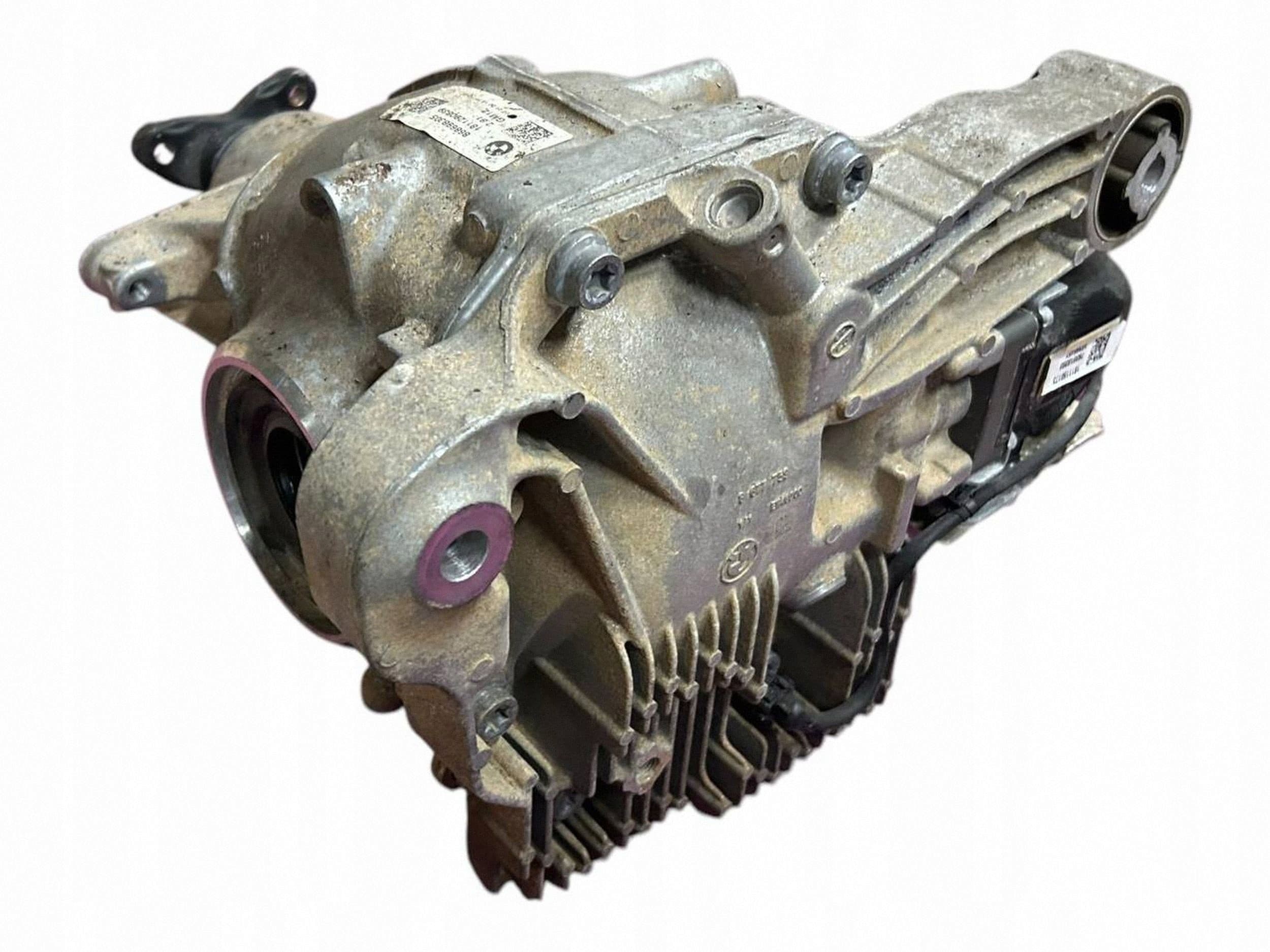 Diferencial trasero BMW 5 G30 G31 G38 8686983 usado 3