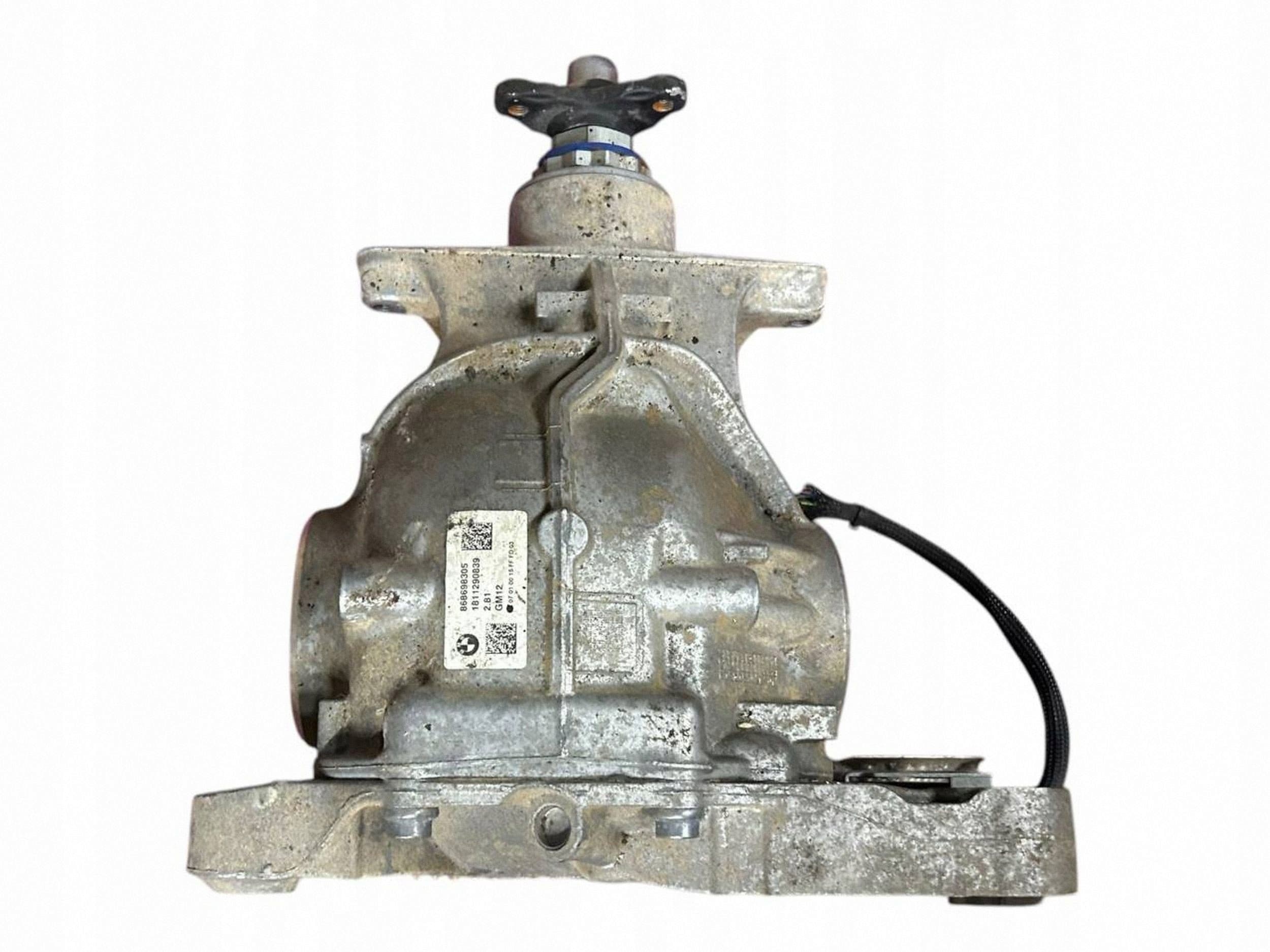 Diferencial trasero BMW 5 G30 G31 G38 8686983 usado 6